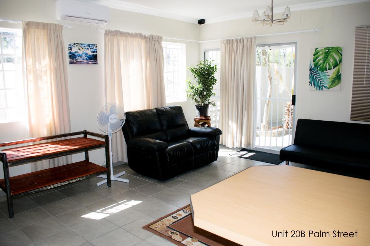 Bateleur Self Catering Cc Lägenhet Windhoek Exteriör bild